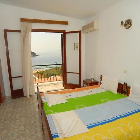 Villa Zaharo And Lilian Apartments Troulos Exterior photo