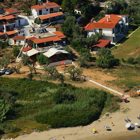 Villa Zaharo And Lilian Apartments Troulos Exterior photo
