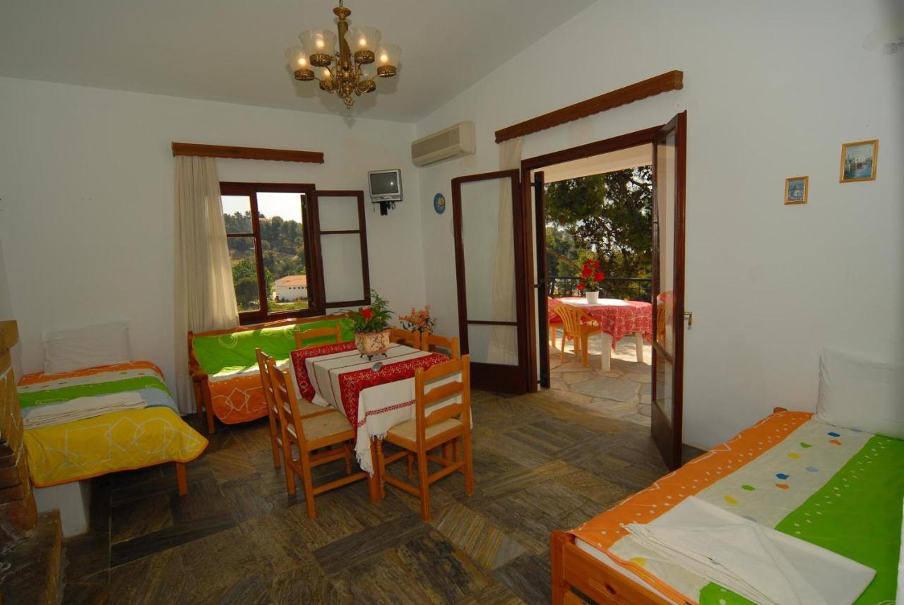 Villa Zaharo And Lilian Apartments Troulos Exterior photo