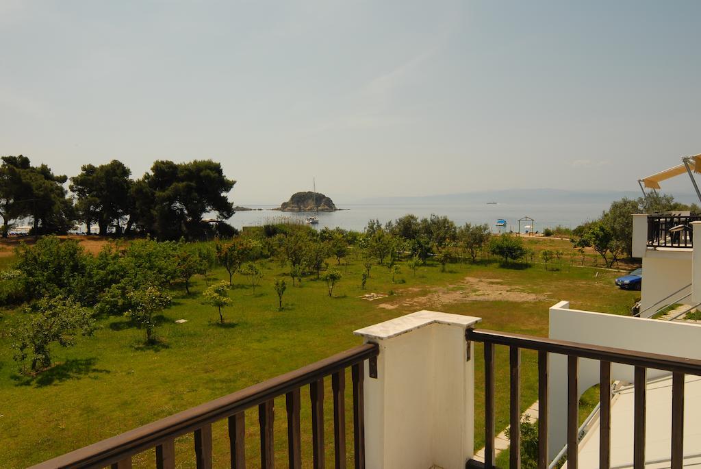 Villa Zaharo And Lilian Apartments Troulos Room photo