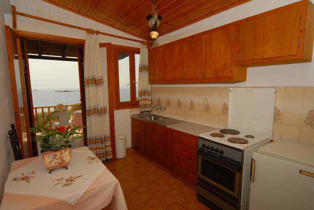 Villa Zaharo And Lilian Apartments Troulos Exterior photo