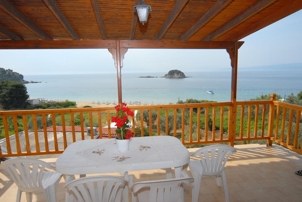 Villa Zaharo And Lilian Apartments Troulos Exterior photo