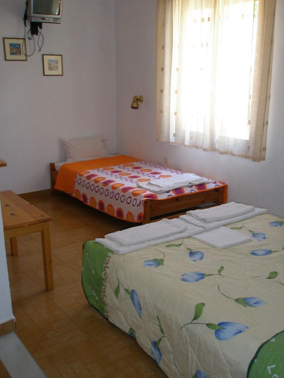 Villa Zaharo And Lilian Apartments Troulos Exterior photo
