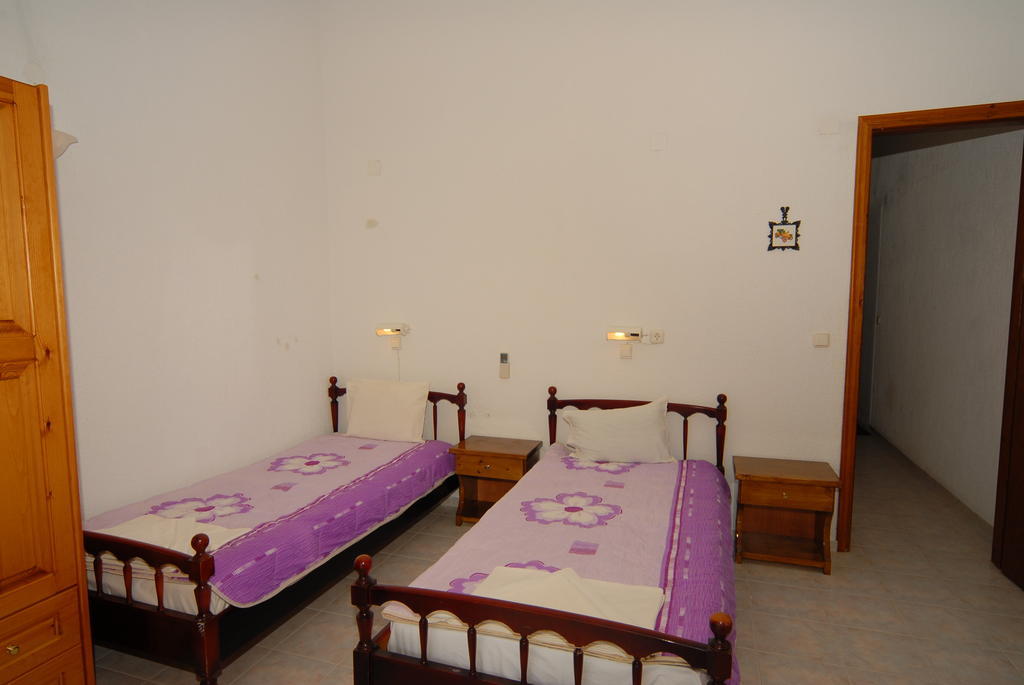 Villa Zaharo And Lilian Apartments Troulos Room photo