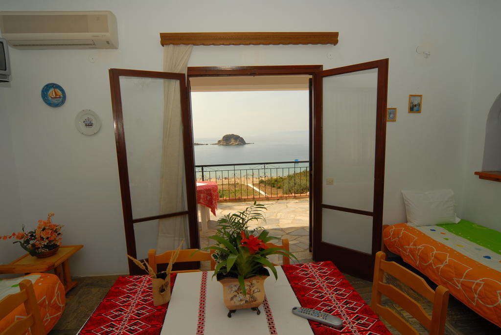 Villa Zaharo And Lilian Apartments Troulos Exterior photo