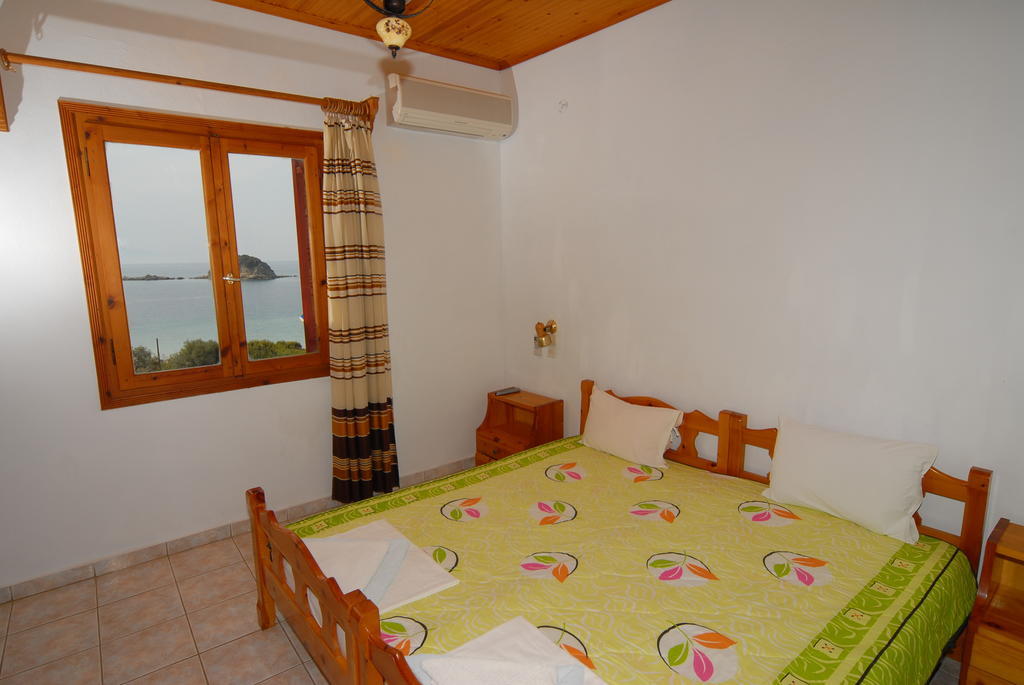 Villa Zaharo And Lilian Apartments Troulos Room photo