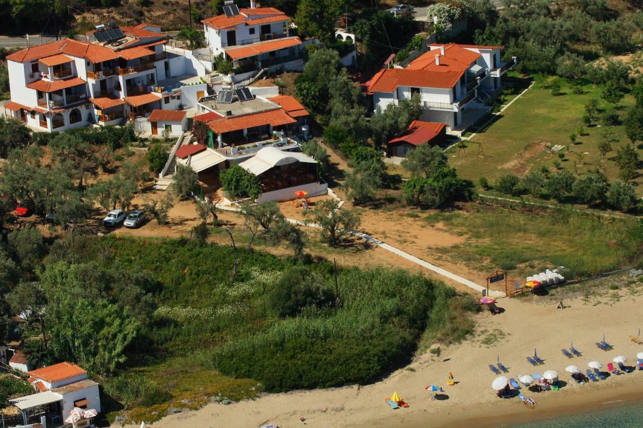 Villa Zaharo And Lilian Apartments Troulos Exterior photo